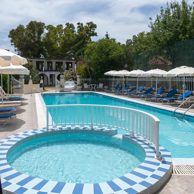 Online bestellen: Appartementen Tsolakis